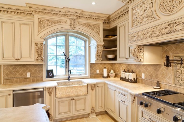 hand-carved-kitchen-wl-kitchen-and-home-img_31917f0f022fa8c0_9-3565-1-aabcf08