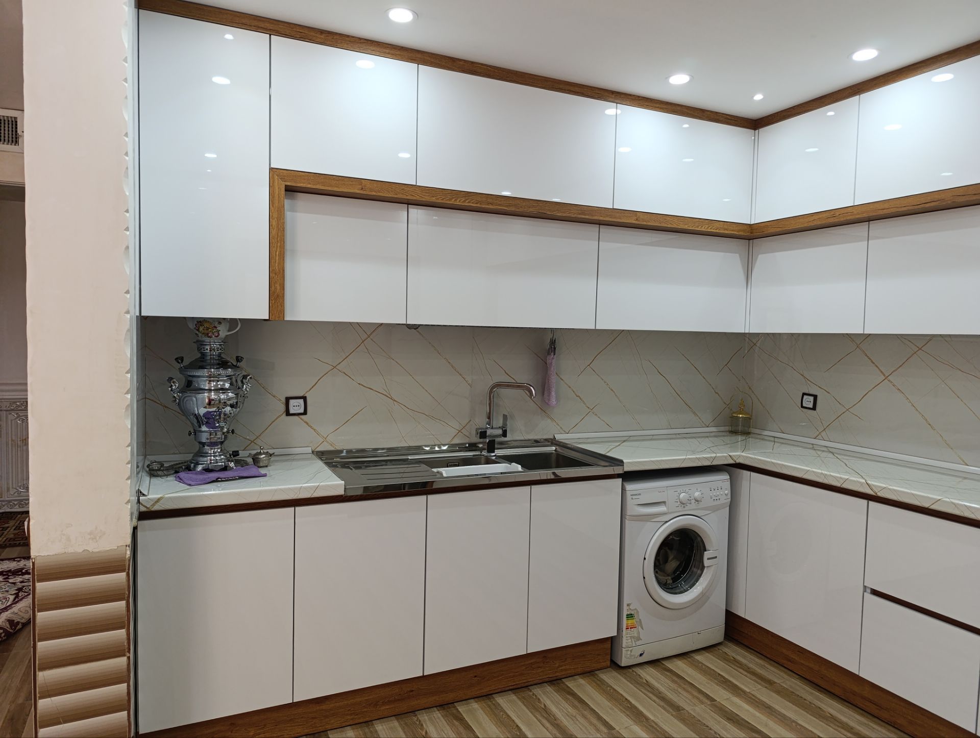 Image gallery marquee